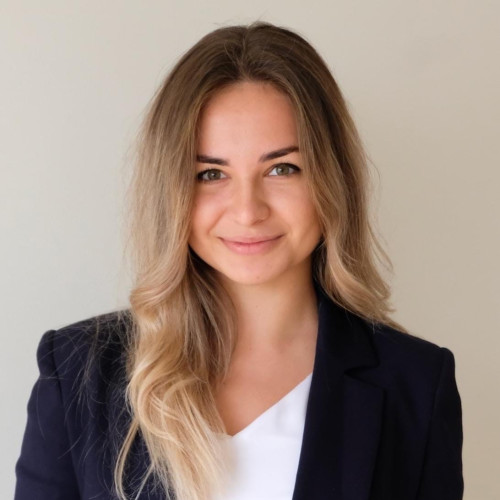 a photo of person or place for the testimony