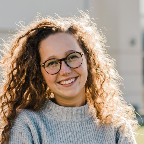 a photo of person or place for the testimony